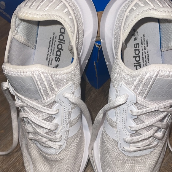 Adidas Swift Run X Sz.9 - Picture 2 of 6